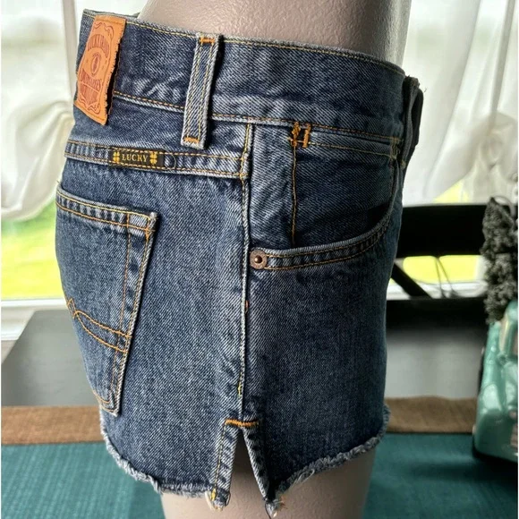 Vintage LUCKY BRAND Denim Cut Off Jean Shorts - Sz 4/27 - Picture 5 of 14